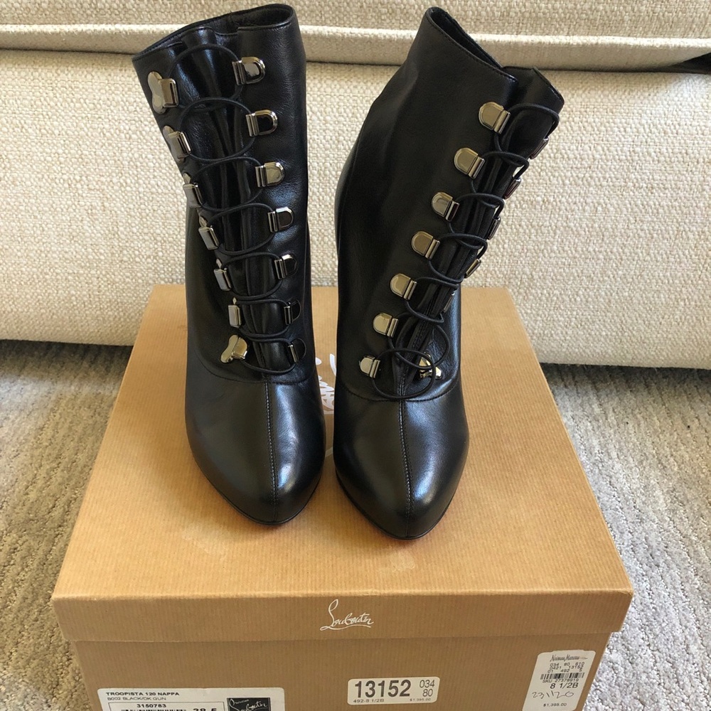 Christian louboutin ankle boots size 38.5